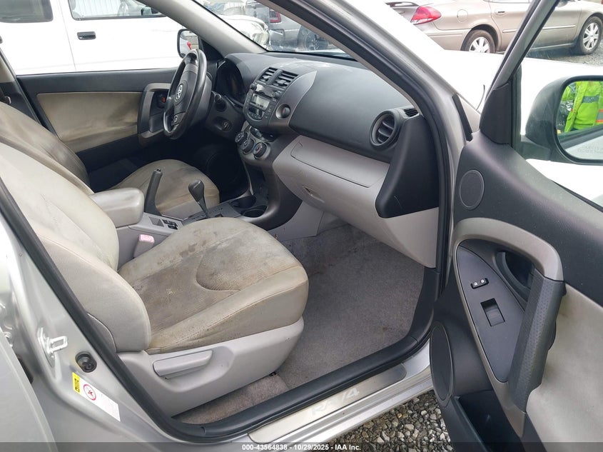 2009 Toyota Rav4 VIN: JTMBF33V79D002124 Lot: 43564838