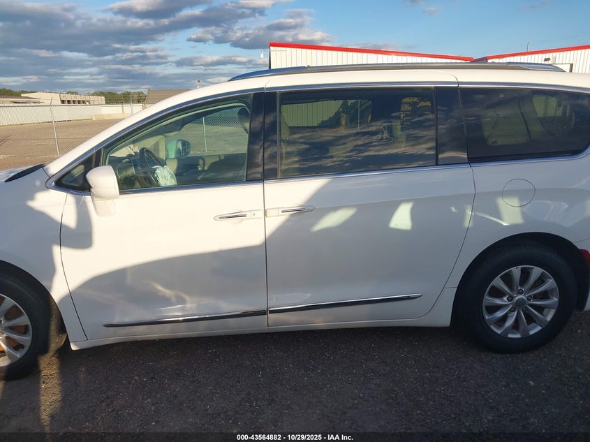 2019 Chrysler Pacifica Touring L VIN: 2C4RC1BG9KR634513 Lot: 43564882