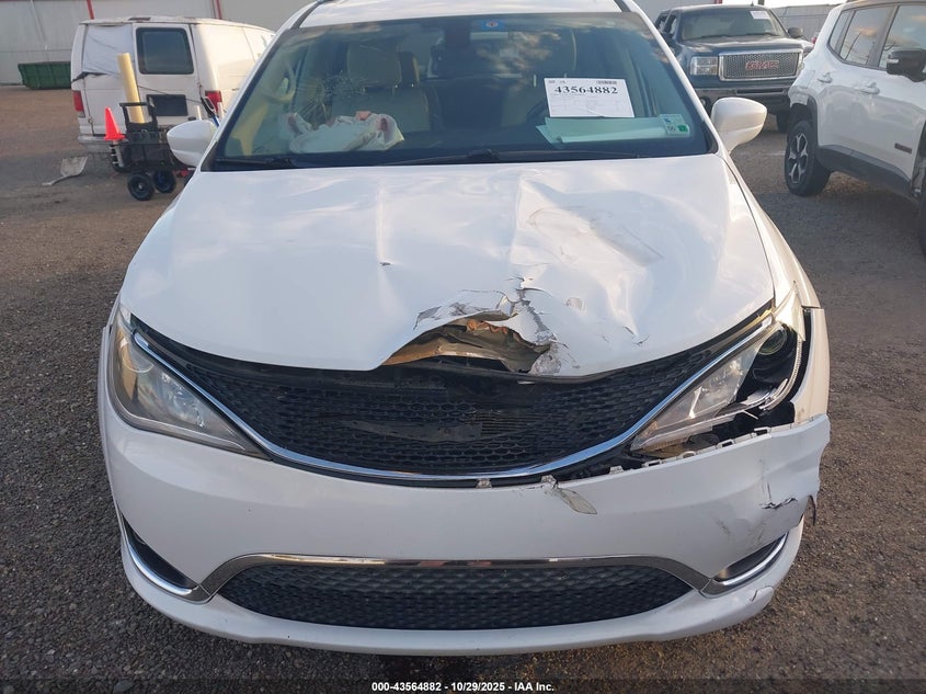 2019 Chrysler Pacifica Touring L VIN: 2C4RC1BG9KR634513 Lot: 43564882