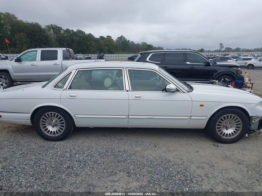 1996 Jaguar Vandenplas VIN: SAJKX6242TC777128 Lot: 43564912