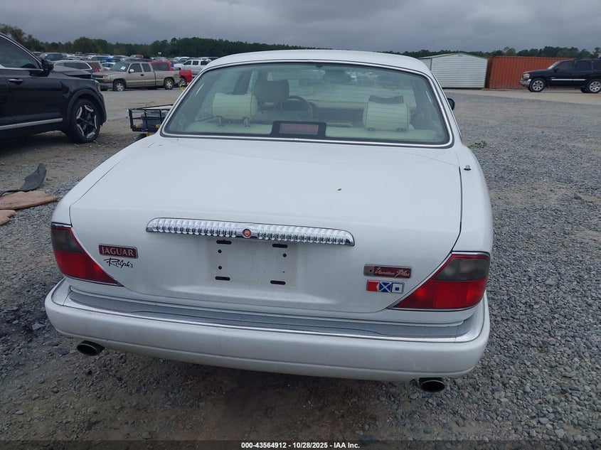 1996 Jaguar Vandenplas VIN: SAJKX6242TC777128 Lot: 43564912