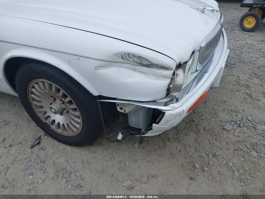 1996 Jaguar Vandenplas VIN: SAJKX6242TC777128 Lot: 43564912