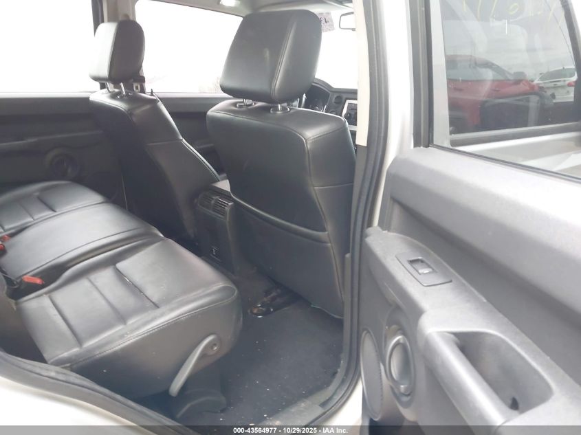 2008 Jeep Commander Sport VIN: 1J8HG48KX8C108074 Lot: 43564977