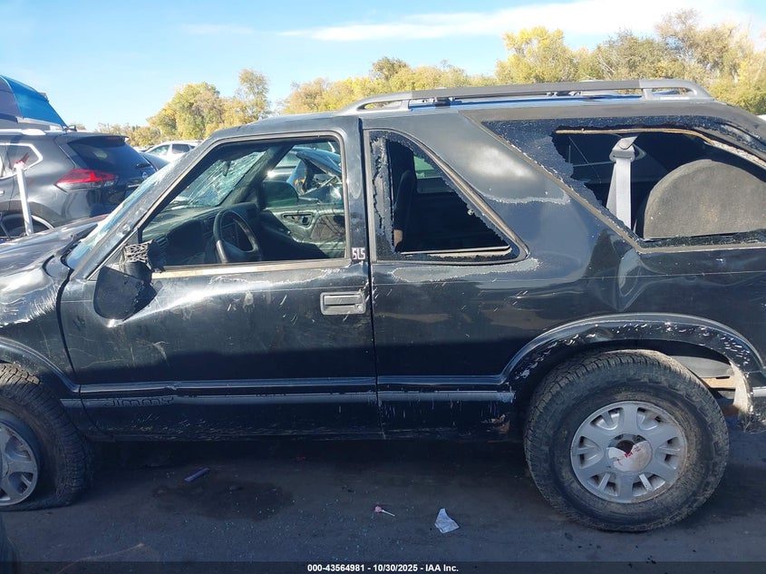 1997 GMC Jimmy Sls VIN: 1GKCT18W3VK516050 Lot: 43564981