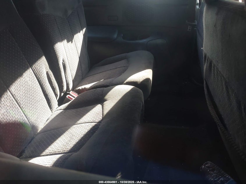 1997 GMC Jimmy Sls VIN: 1GKCT18W3VK516050 Lot: 43564981