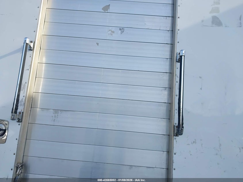 2016 Chevrolet Express Cutaway 4500 VIN: 1GB6GUCG9G1147822 Lot: 43565002