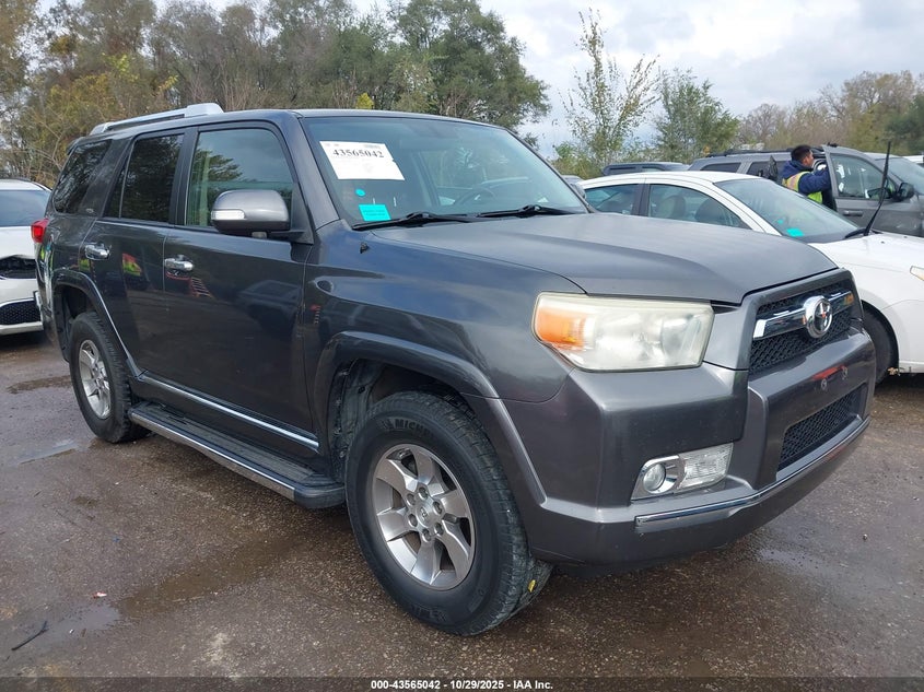 TOYOTA 4RUNNER SR5