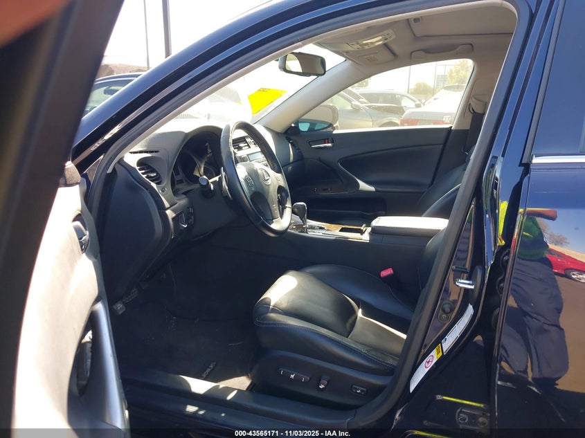 JTHBK262392092857 2009 LEXUS IS photo no. 5