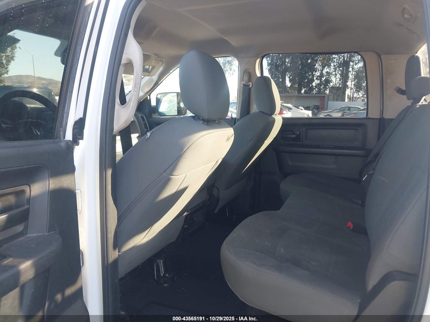 2016 Ram 3500 Tradesman VIN: 3C63RPGL2GG349198 Lot: 43565191