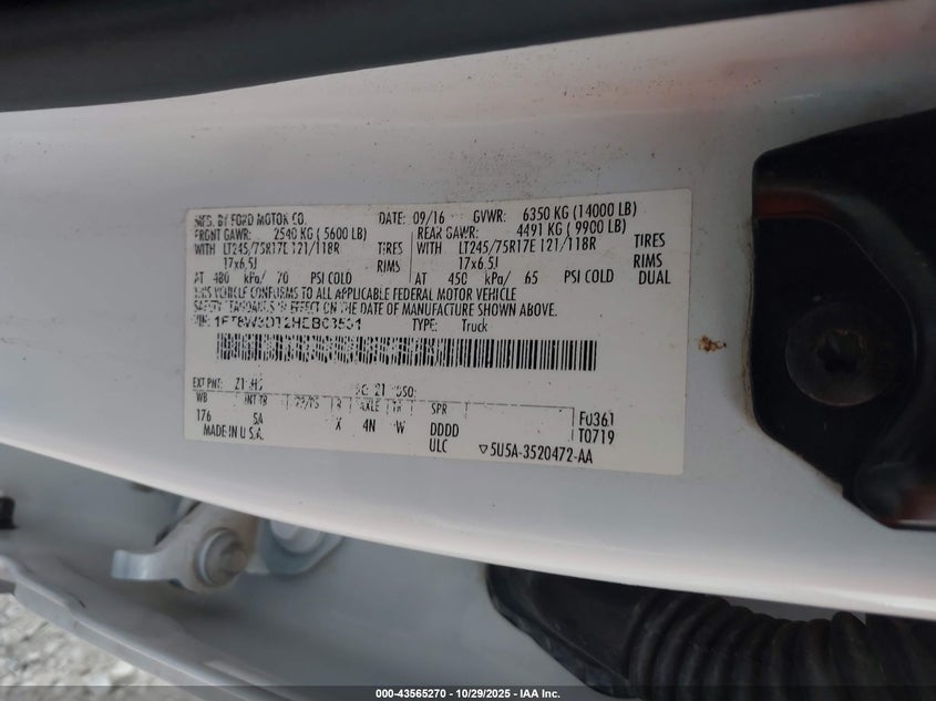 1FT8W3DT2HEB63531 2017 FORD F350 photo no. 9