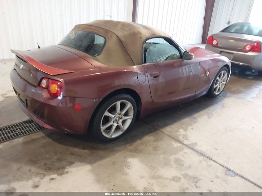 4USBT335X4LS53530 2004 BMW Z4 photo no. 4