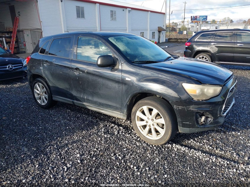MITSUBISHI OUTLANDER SPORT ES