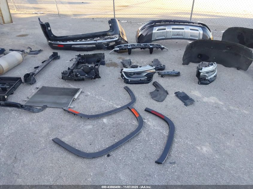 2022 Jeep Wagoneer Series Iii 4X4 VIN: 1C4SJVDT2NS128663 Lot: 43565450