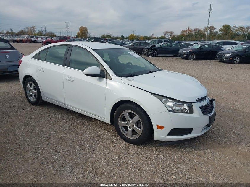 CHEVROLET CRUZE 1LT AUTO