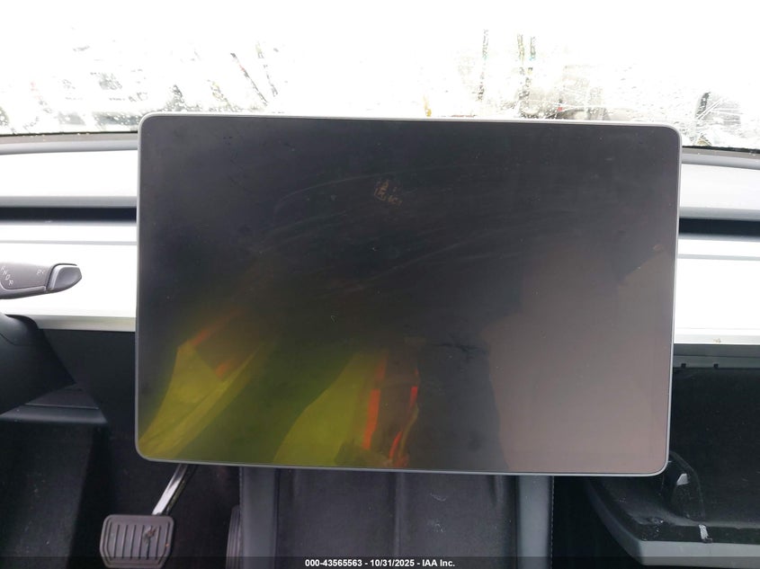 2023 Tesla Model Y Awd/Long Range Dual Motor All-Wheel Drive VIN: 7SAYGDEE9PF630169 Lot: 43565563