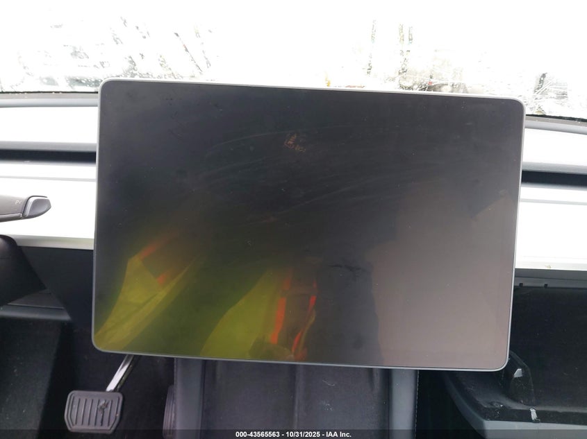 2023 Tesla Model Y Awd/Long Range Dual Motor All-Wheel Drive VIN: 7SAYGDEE9PF630169 Lot: 43565563