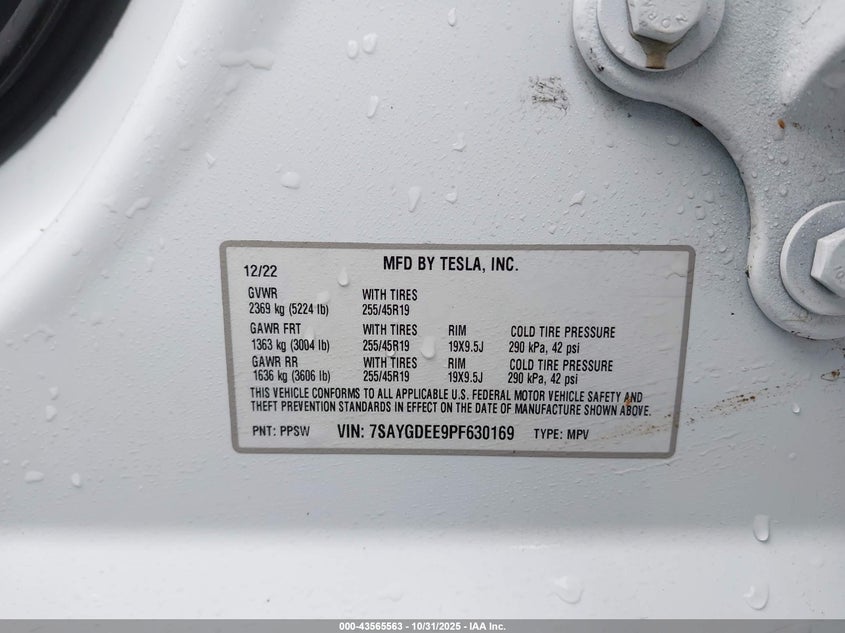 2023 Tesla Model Y Awd/Long Range Dual Motor All-Wheel Drive VIN: 7SAYGDEE9PF630169 Lot: 43565563