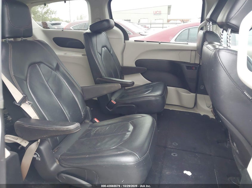 2018 Chrysler Pacifica Touring L VIN: 2C4RC1BG6JR246167 Lot: 43565579