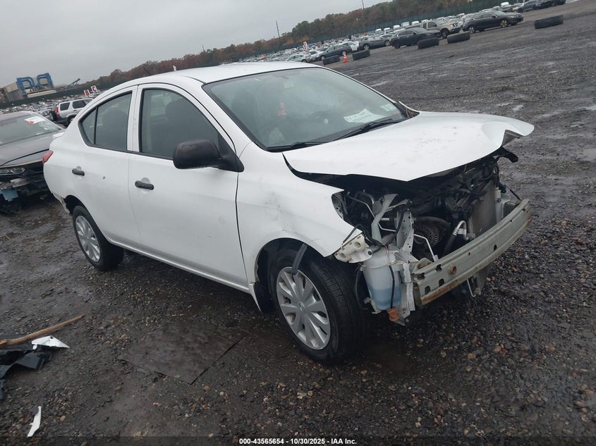 NISSAN VERSA 1.6 S+