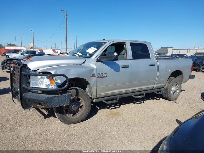 2018 Ram 2500 Tradesman 4X4 8' Box VIN: 3C6UR5HLXJG377216 Lot: 43565672