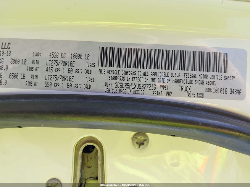 2018 Ram 2500 Tradesman 4X4 8' Box VIN: 3C6UR5HLXJG377216 Lot: 43565672