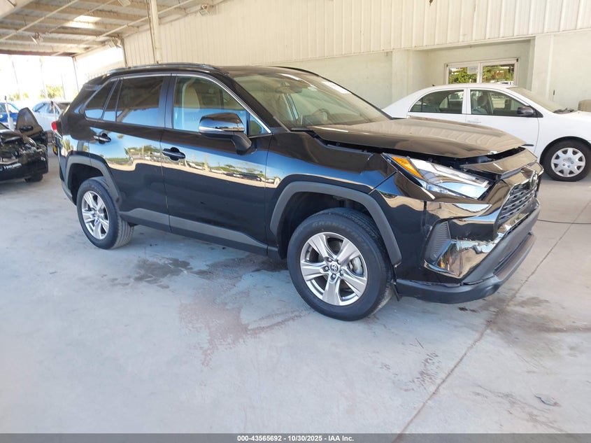 TOYOTA RAV4 XLE