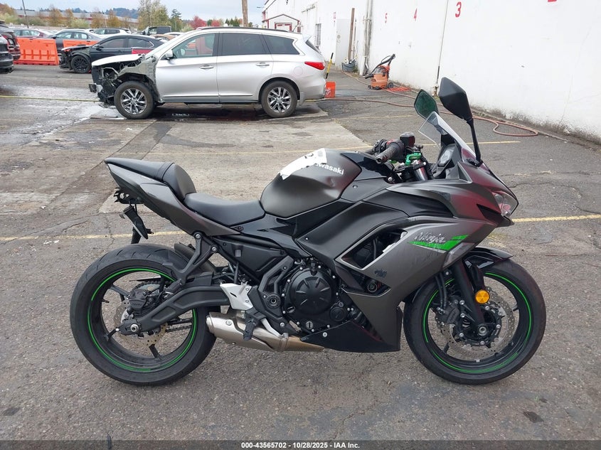 2024 Kawasaki Ex650 R VIN: ML5EXER18RDAD4552 Lot: 43565702