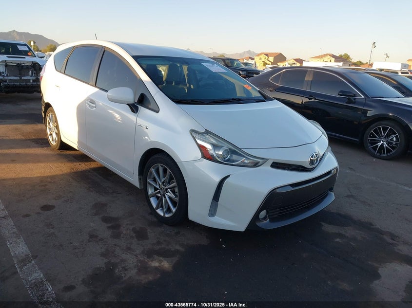 TOYOTA PRIUS V FIVE