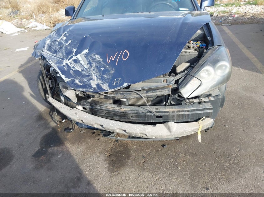 2008 Hyundai Tiburon Gs VIN: KMHHM66D68U290779 Lot: 43565835