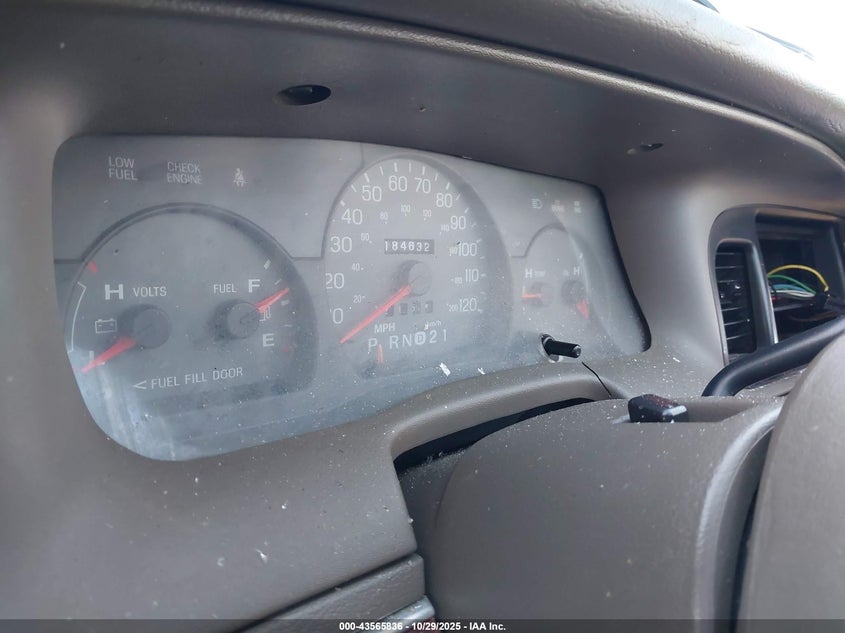 2001 Mercury Grand Marquis Ls VIN: 2MEFM75W81X677318 Lot: 43565836