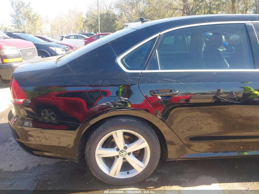 2015 VOLKSWAGEN PASSAT 1.8T SE - 1VWBT7A3XFC030953