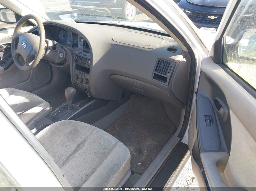 KMHDN46D25U124724 2005 HYUNDAI ELANTRA photo no. 5