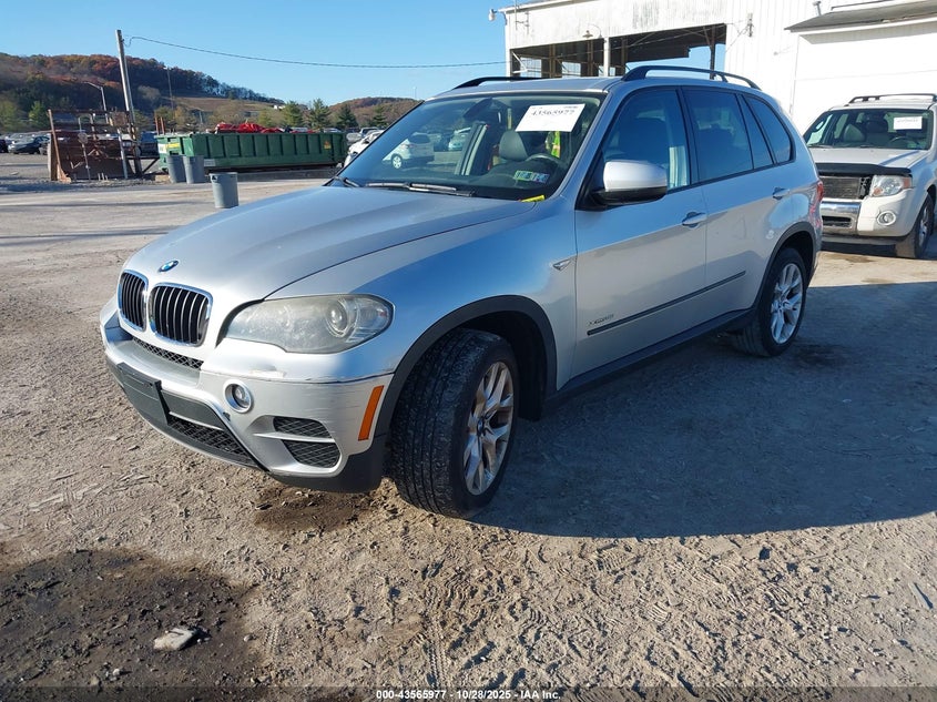5UXZV4C59BL403496 2011 BMW X5 photo no. 2