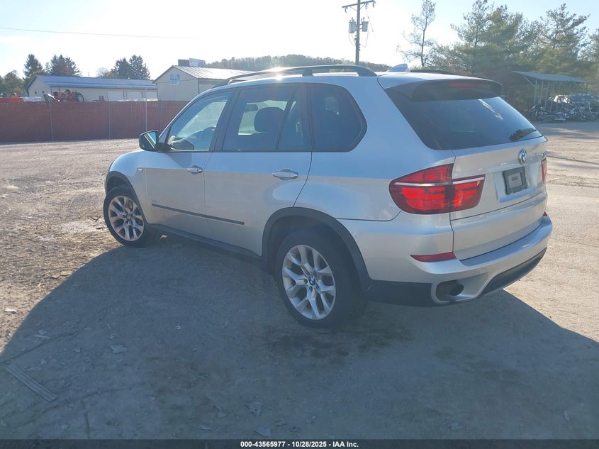 5UXZV4C59BL403496 2011 BMW X5 photo no. 3