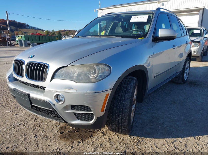 5UXZV4C59BL403496 2011 BMW X5 photo no. 6