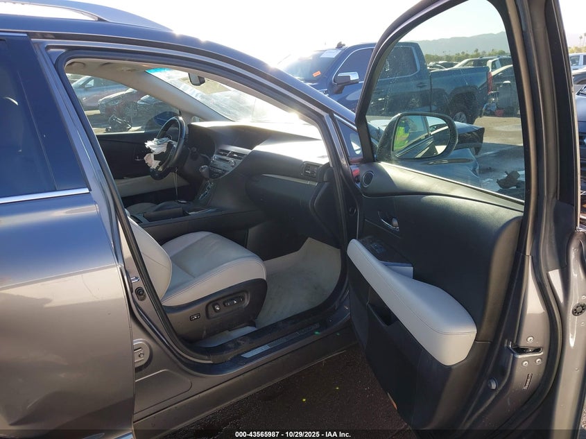 2T2BK1BA1DC185522 2013 LEXUS RX photo no. 5
