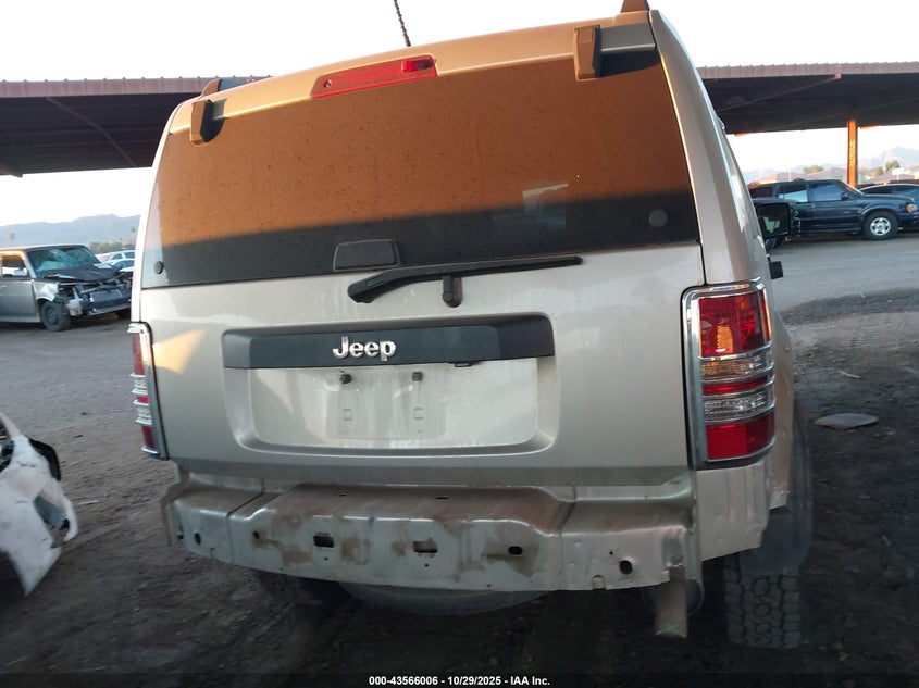 1J8GP28K09W549521 2009 JEEP LIBERTY (NORTH AMERICA) photo no. 15