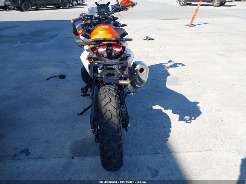 2025 Ktm 890 Adventure R VIN: VBKTR6408SM896333 Lot: 43566034