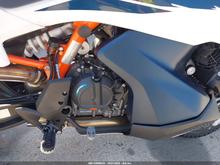 2025 Ktm 890 Adventure R VIN: VBKTR6408SM896333 Lot: 43566034