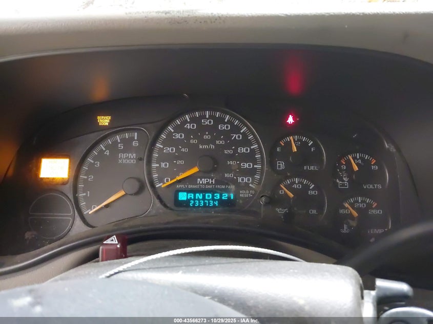 2000 Chevrolet Suburban 1500 Ls VIN: 3GNFK16T9YG114685 Lot: 43566273