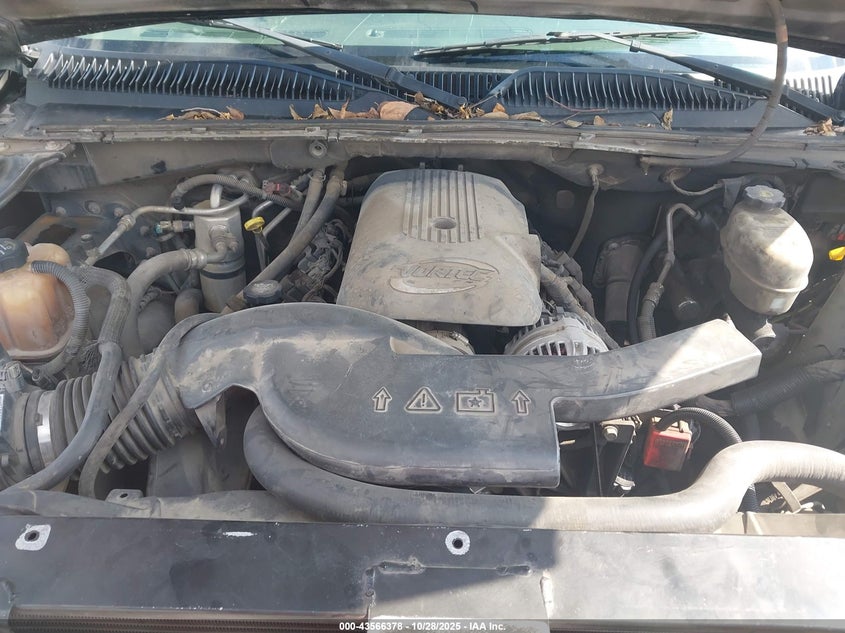 2005 Chevrolet Tahoe Ls VIN: 1GNEC13V35R179199 Lot: 43566378