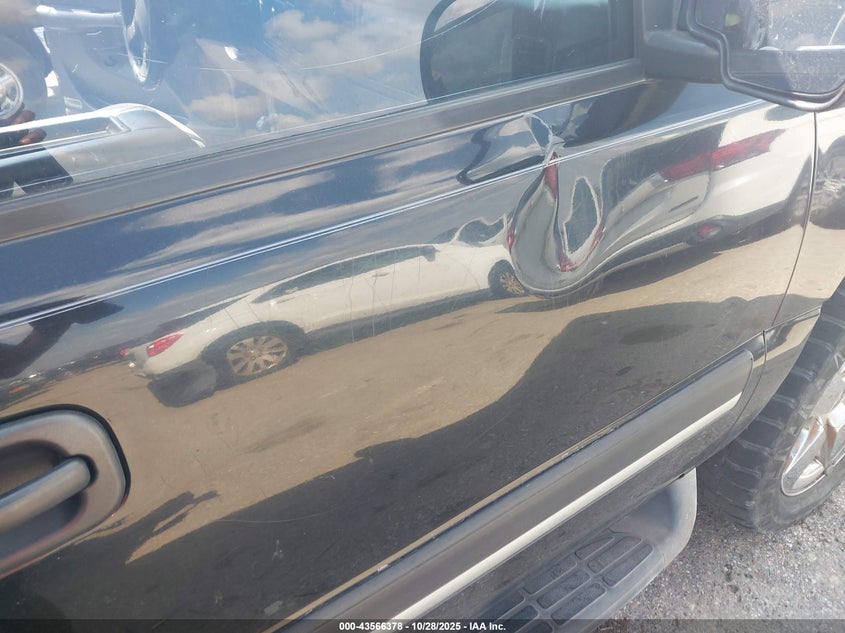 2005 Chevrolet Tahoe Ls VIN: 1GNEC13V35R179199 Lot: 43566378