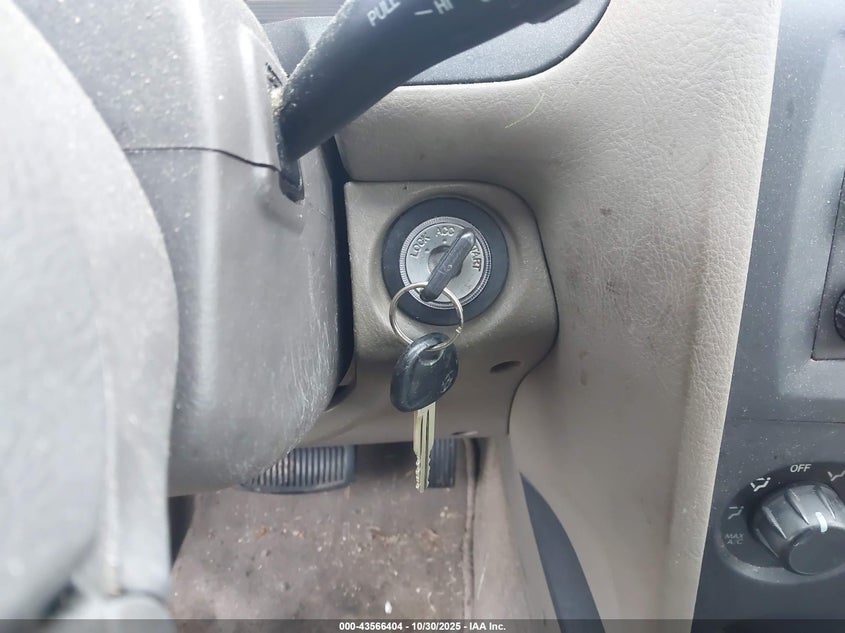 2004 Hyundai Santa Fe Gls VIN: KM8SC73D94U755102 Lot: 43566404