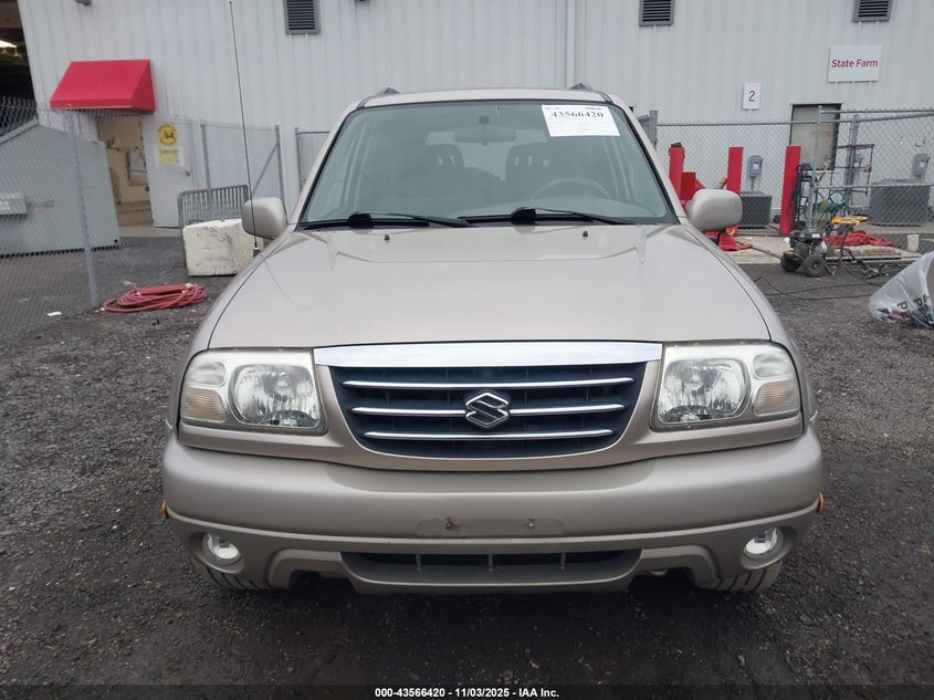 2002 Suzuki Xl-7 Limited/Plus/Standard/Touring VIN: JS3TX92V824108675 Lot: 43566420