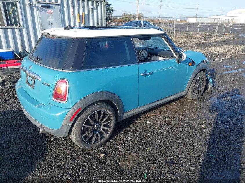 WMWMF33598TT61727 2008 MINI COOPER photo no. 4