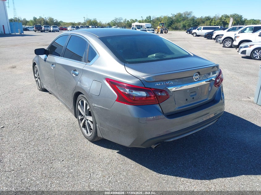 1N4AL3AP2HC479692 2017 NISSAN ALTIMA photo no. 3