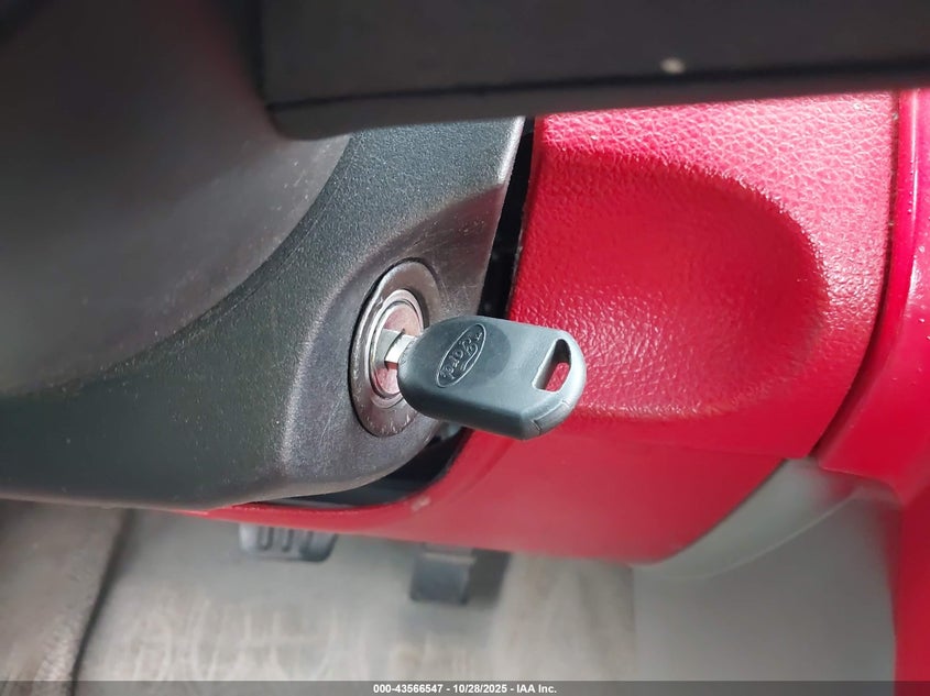 2007 Ford Mustang V6 Deluxe/V6 Premium VIN: 1ZVFT80NX75211955 Lot: 43566547