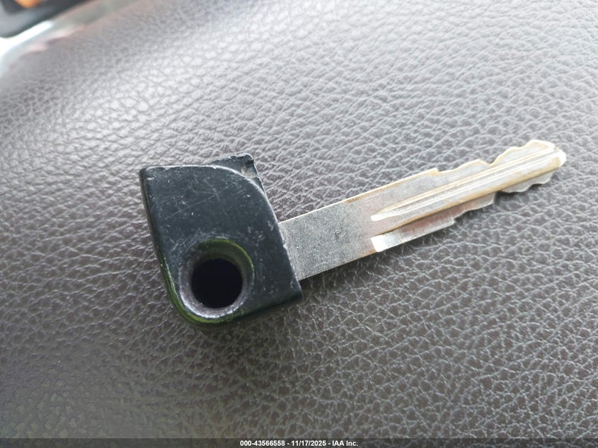 2005 Acura Rl 3.5 VIN: JH4KB16555C007610 Lot: 43566558