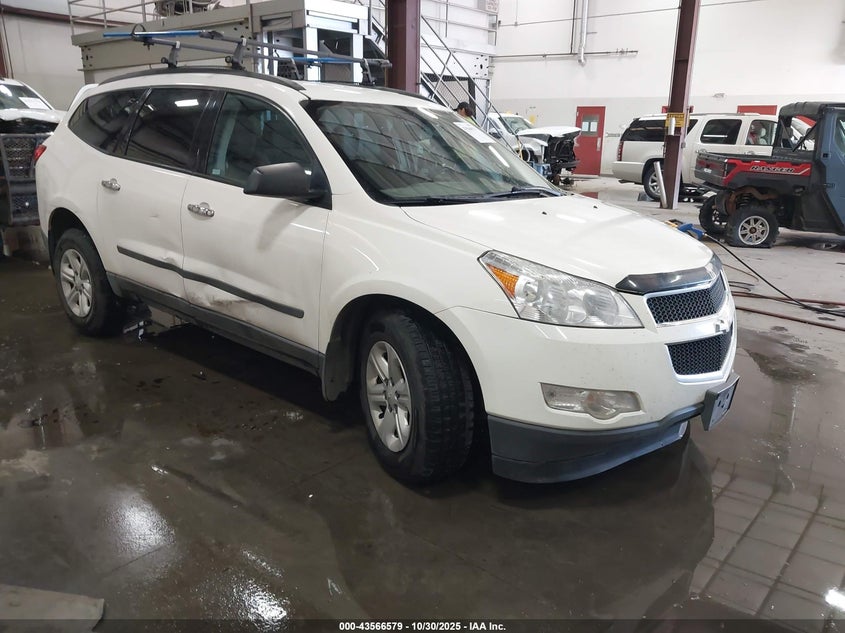 CHEVROLET TRAVERSE LS