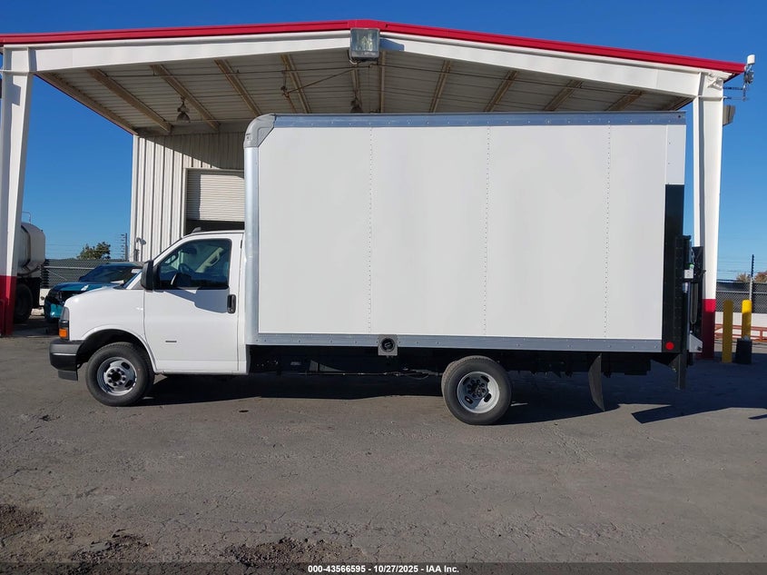 2025 Chevrolet Express Cutaway Work Van VIN: 1GB3GSF72S1259860 Lot: 43566595
